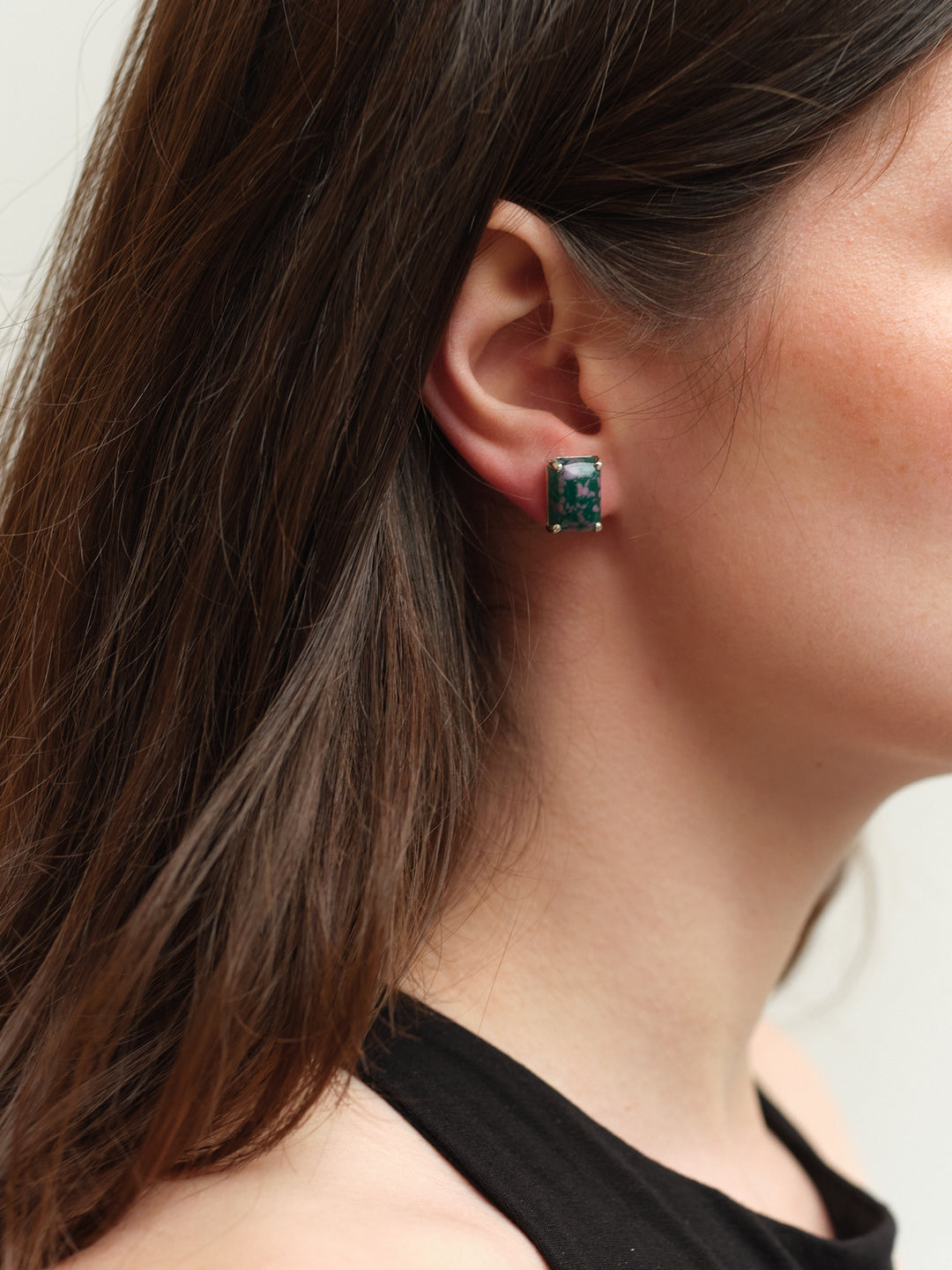 BELLE FRECKLE earrings in green and pink color